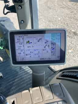 2010 John Deere 8225R Image