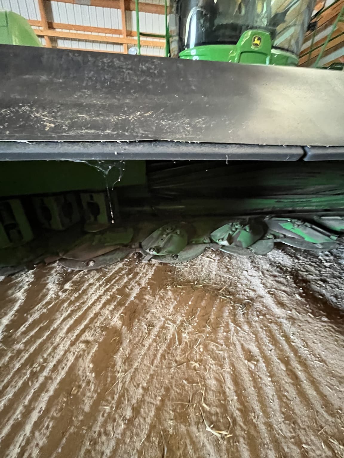 2020 John Deere W235 Image