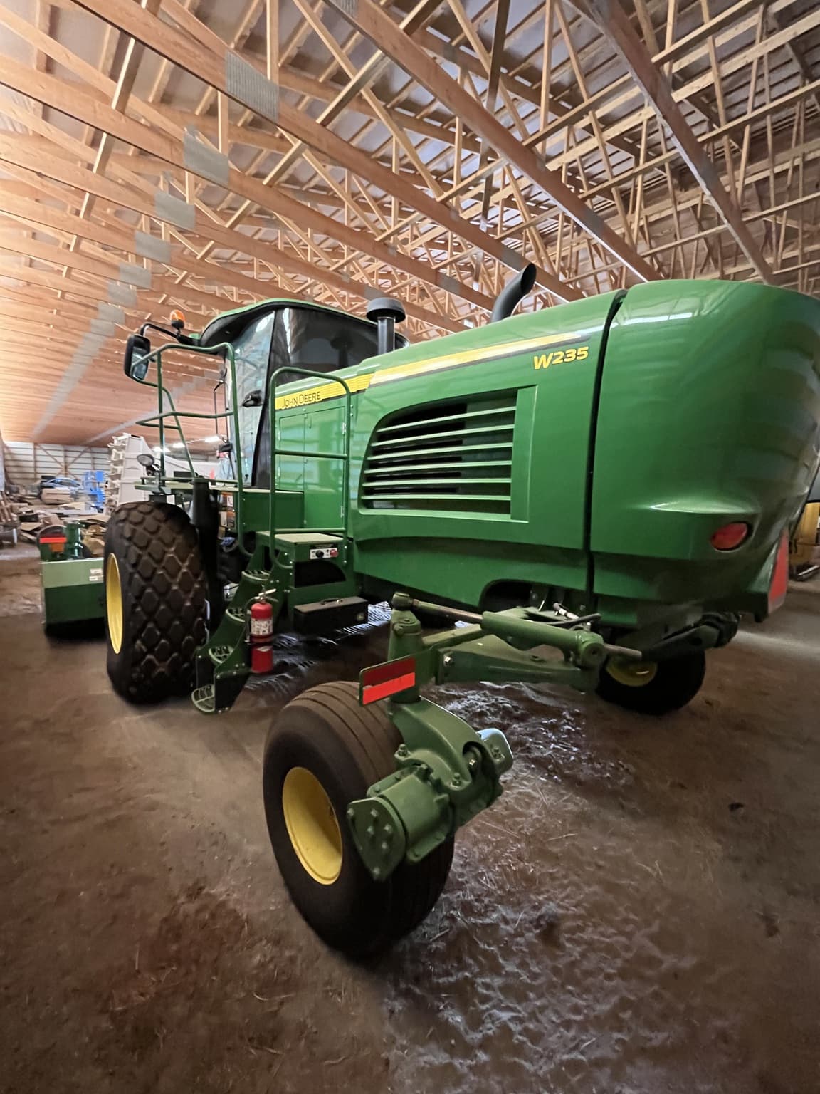 2020 John Deere W235 Image