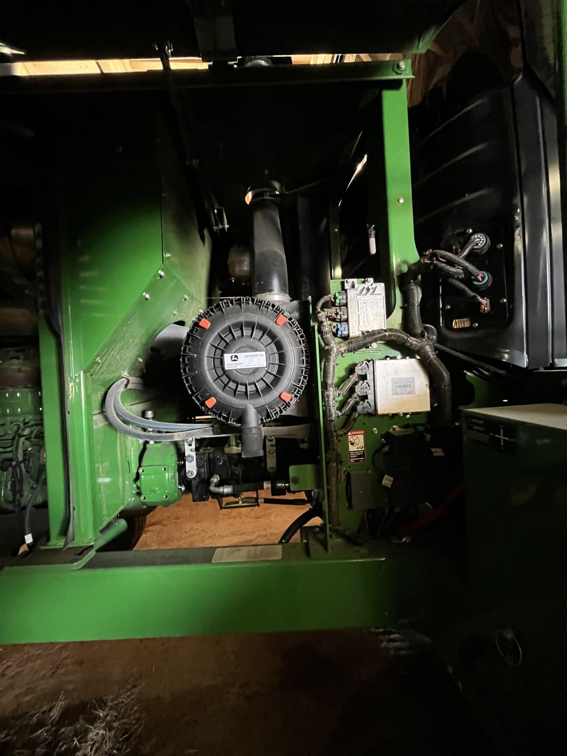 2020 John Deere W235 Image