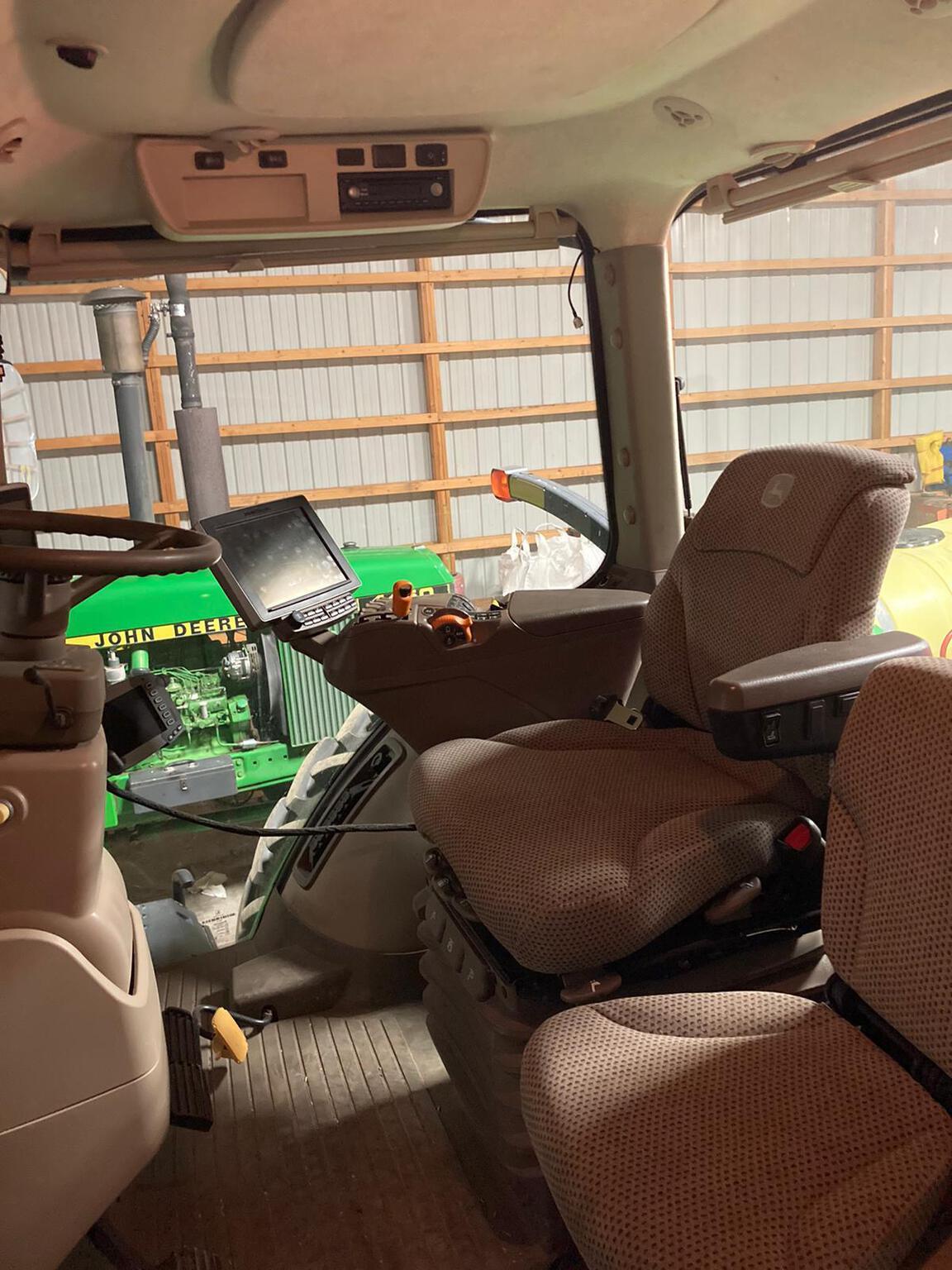 2017 John Deere 8245R Image
