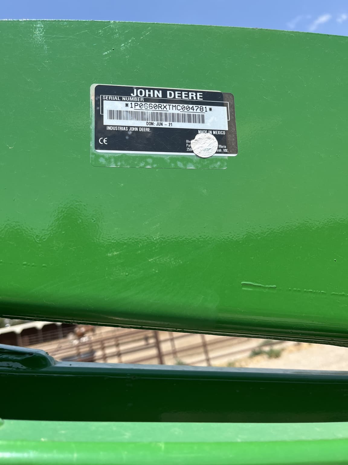 2021 John Deere 660R Image