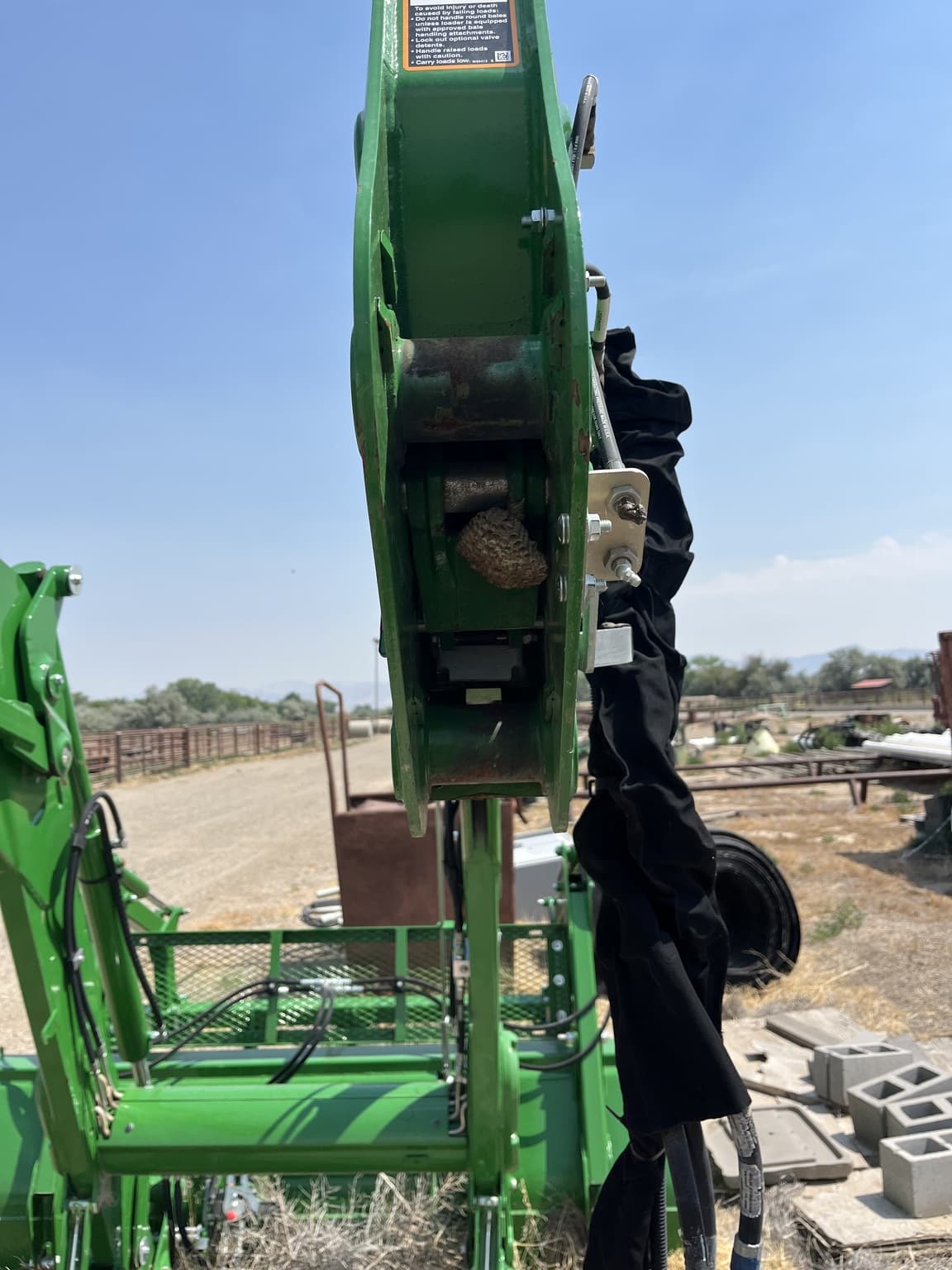 2021 John Deere 660R Image