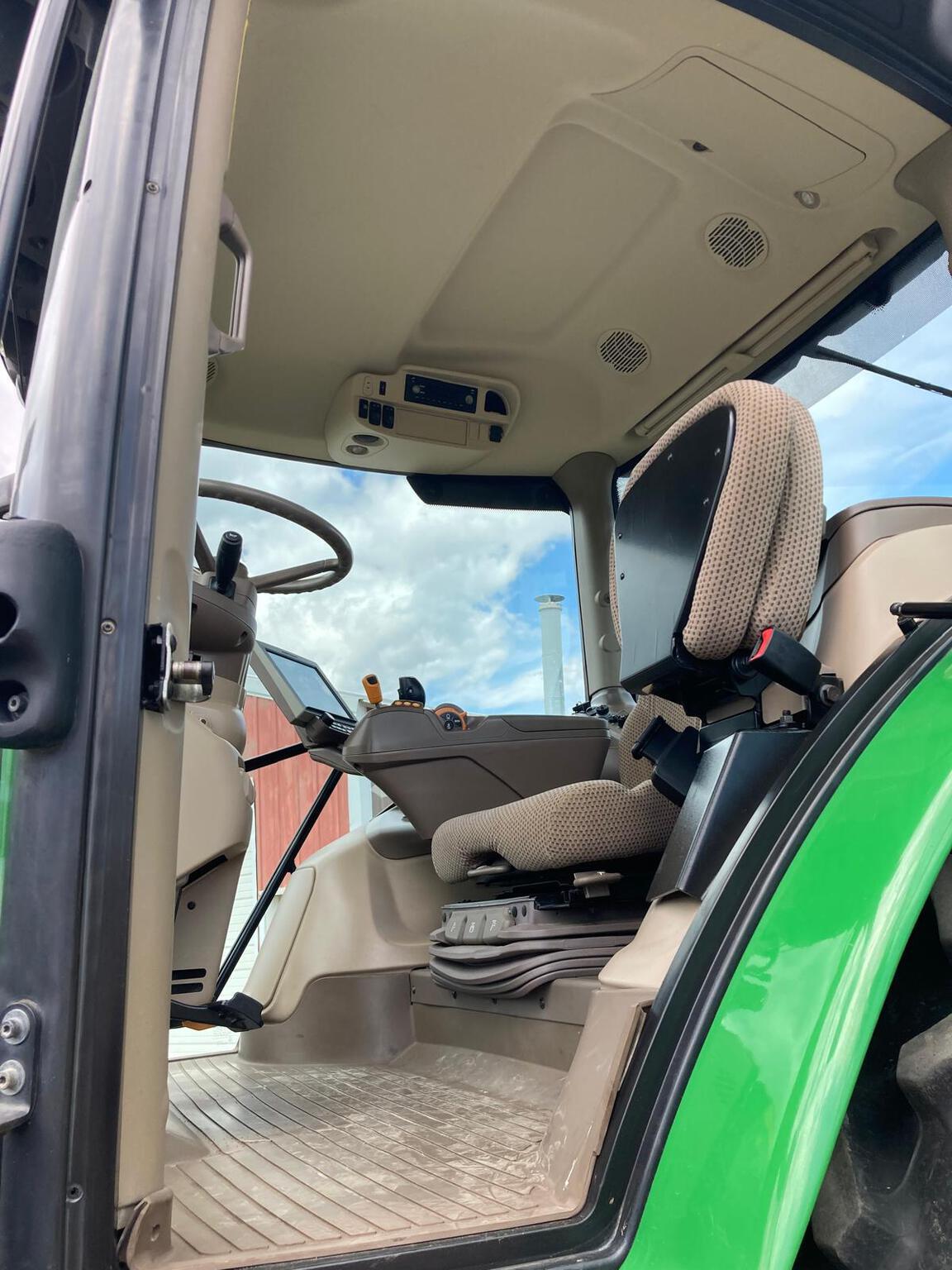 2019 John Deere 6175R Image