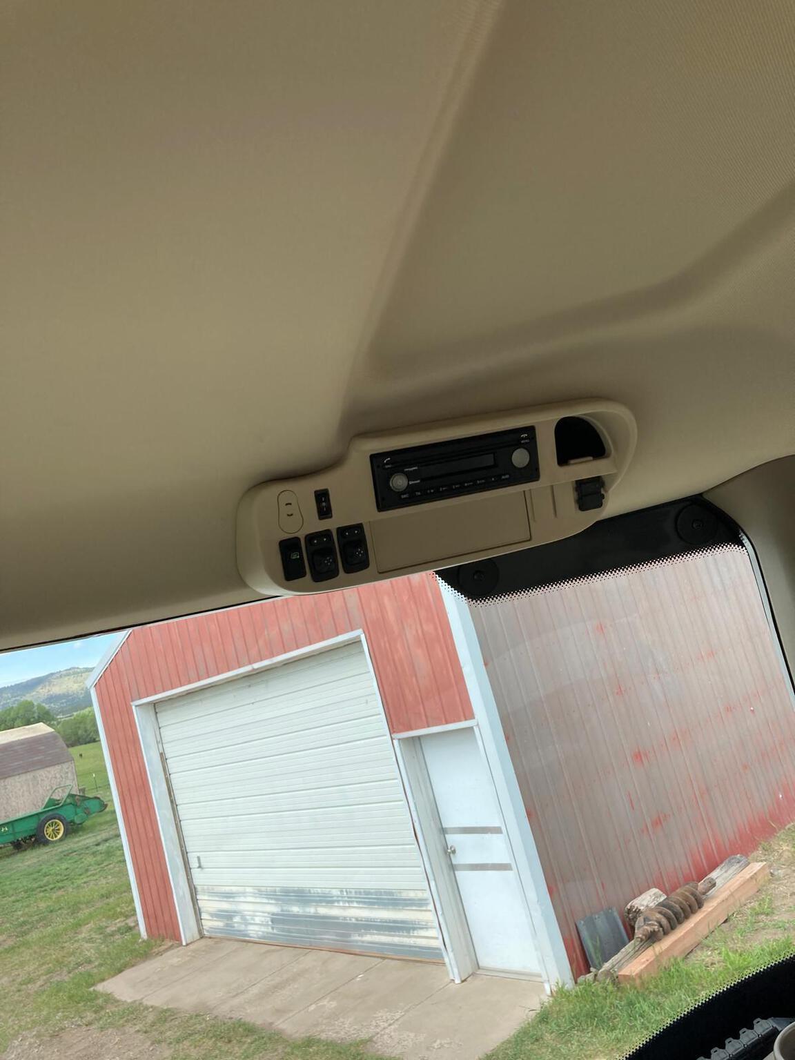 2019 John Deere 6175R Image