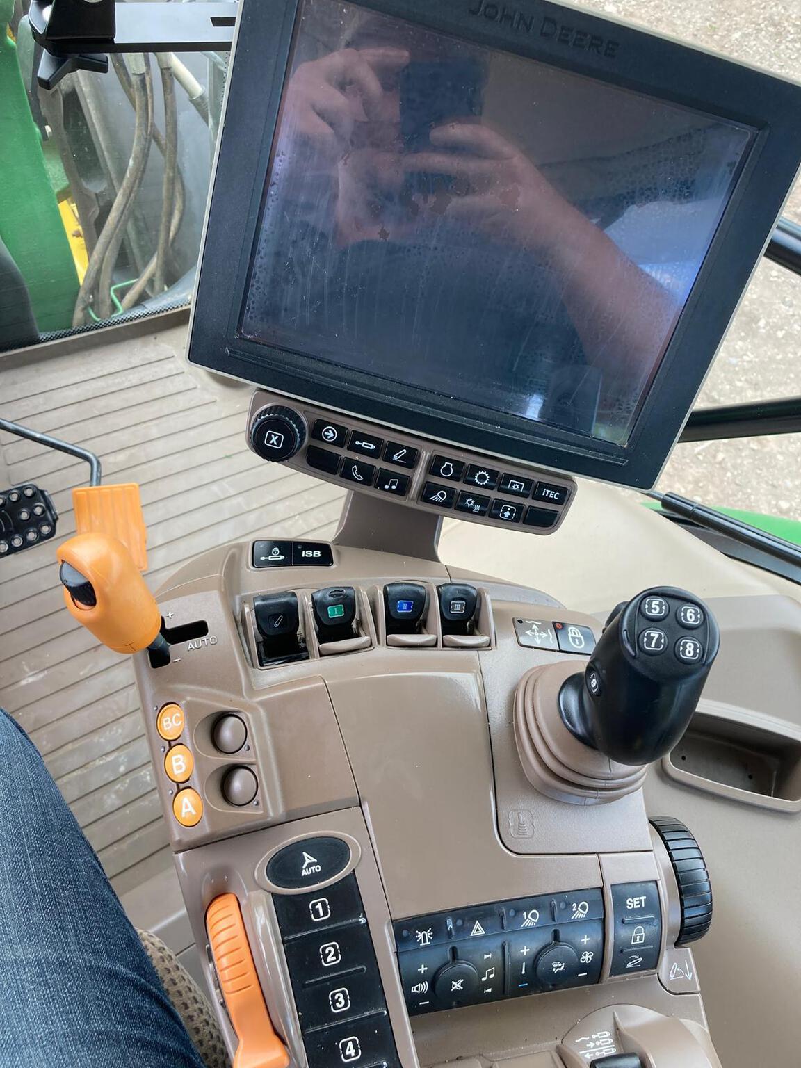 2019 John Deere 6175R Image