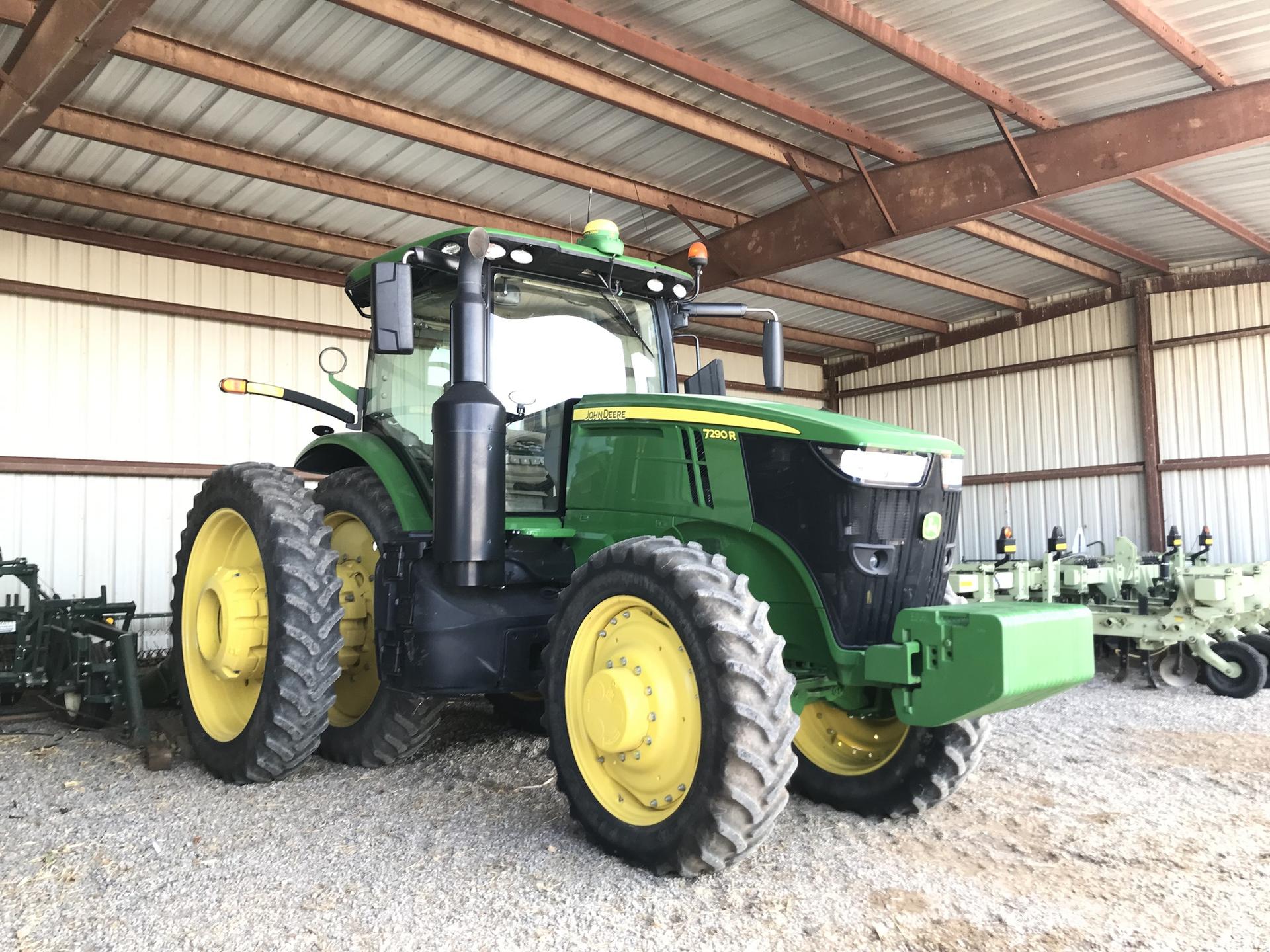 2018 John Deere 7290R Image