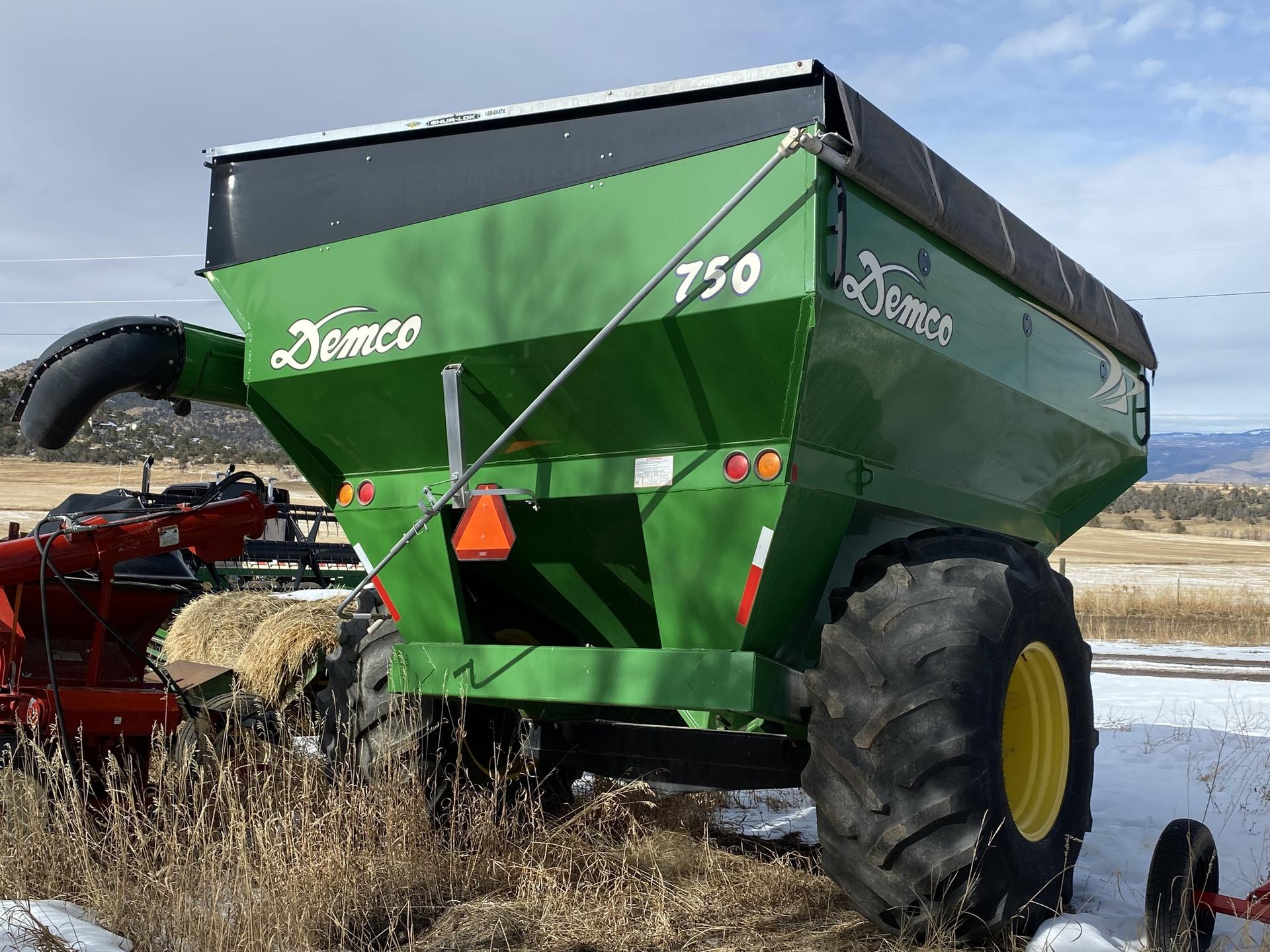 2012 Demco 750 Image