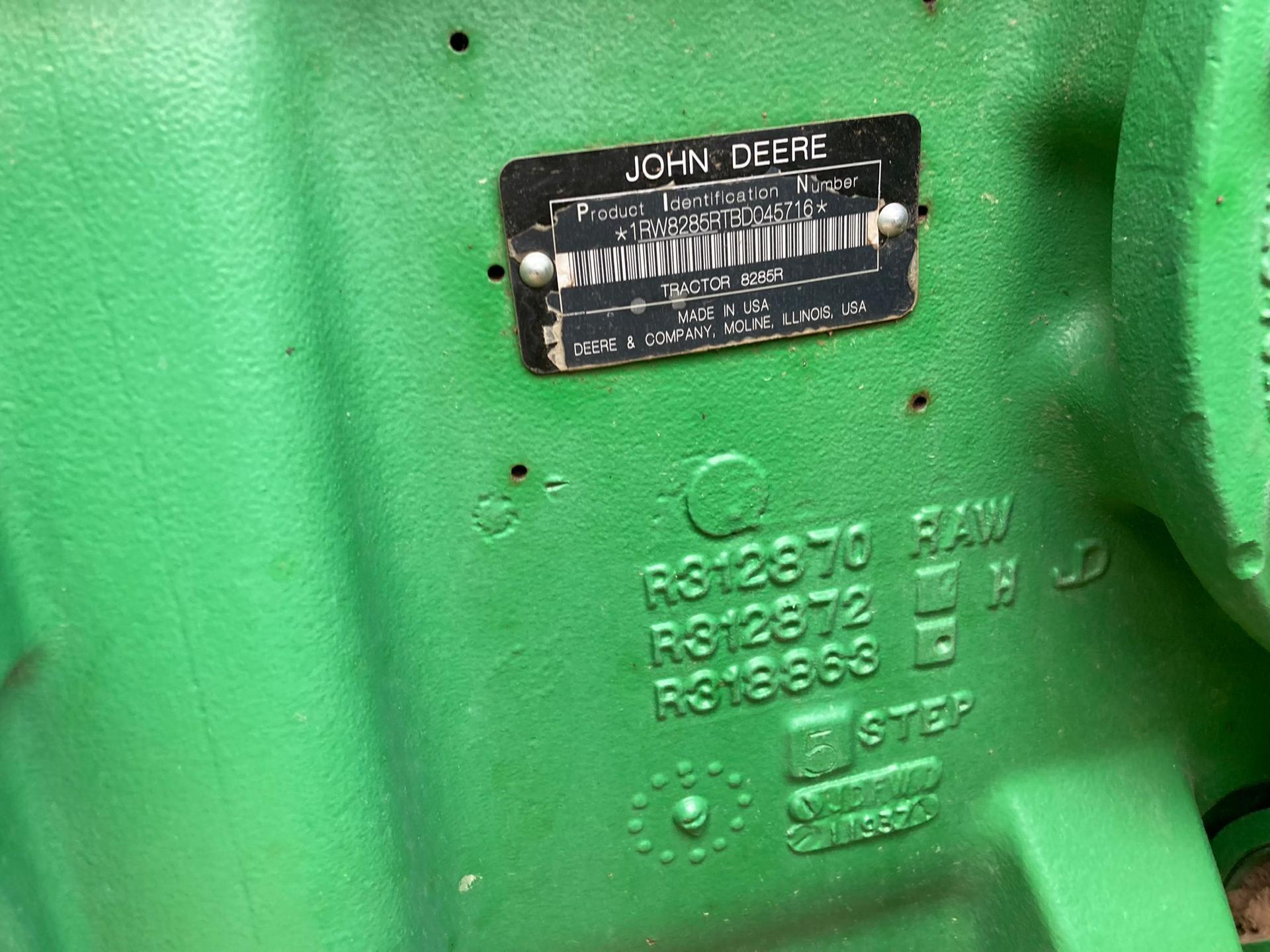 2011 John Deere 8285R Image