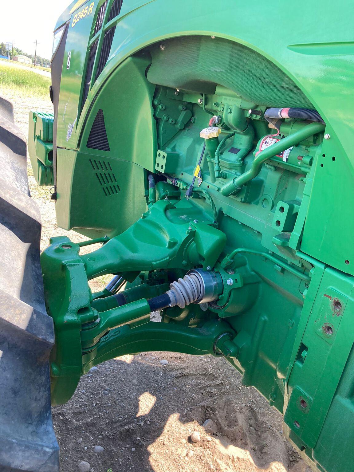 2019 John Deere 8245R Image