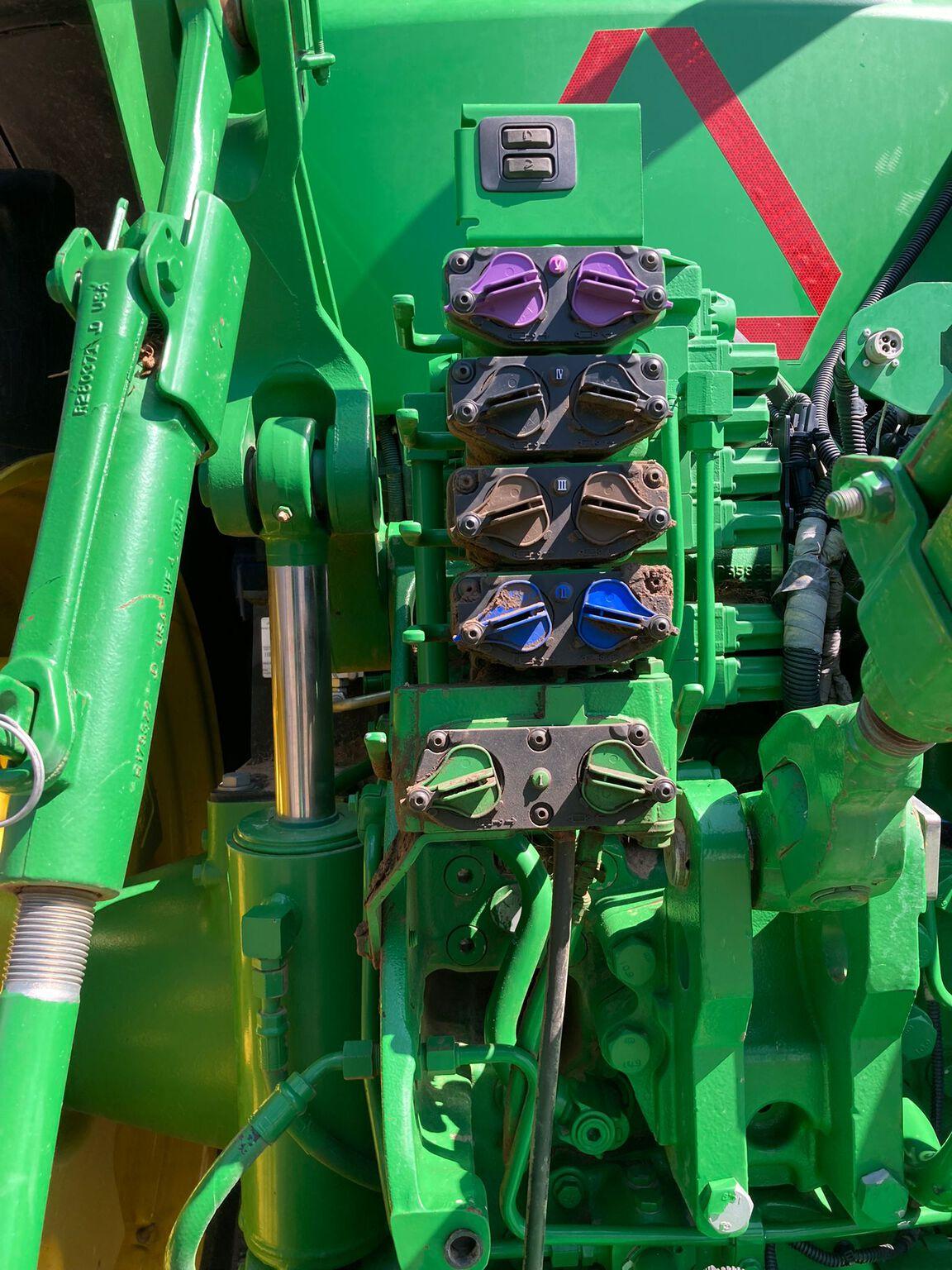 2019 John Deere 8245R Image