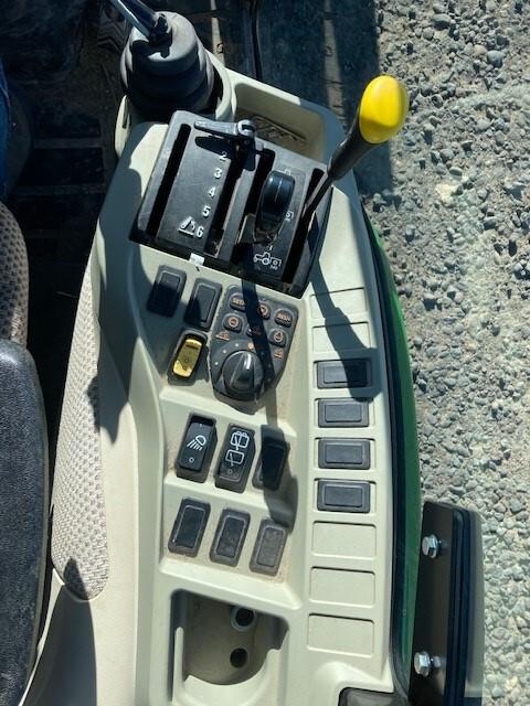 2019 John Deere 3046R Image