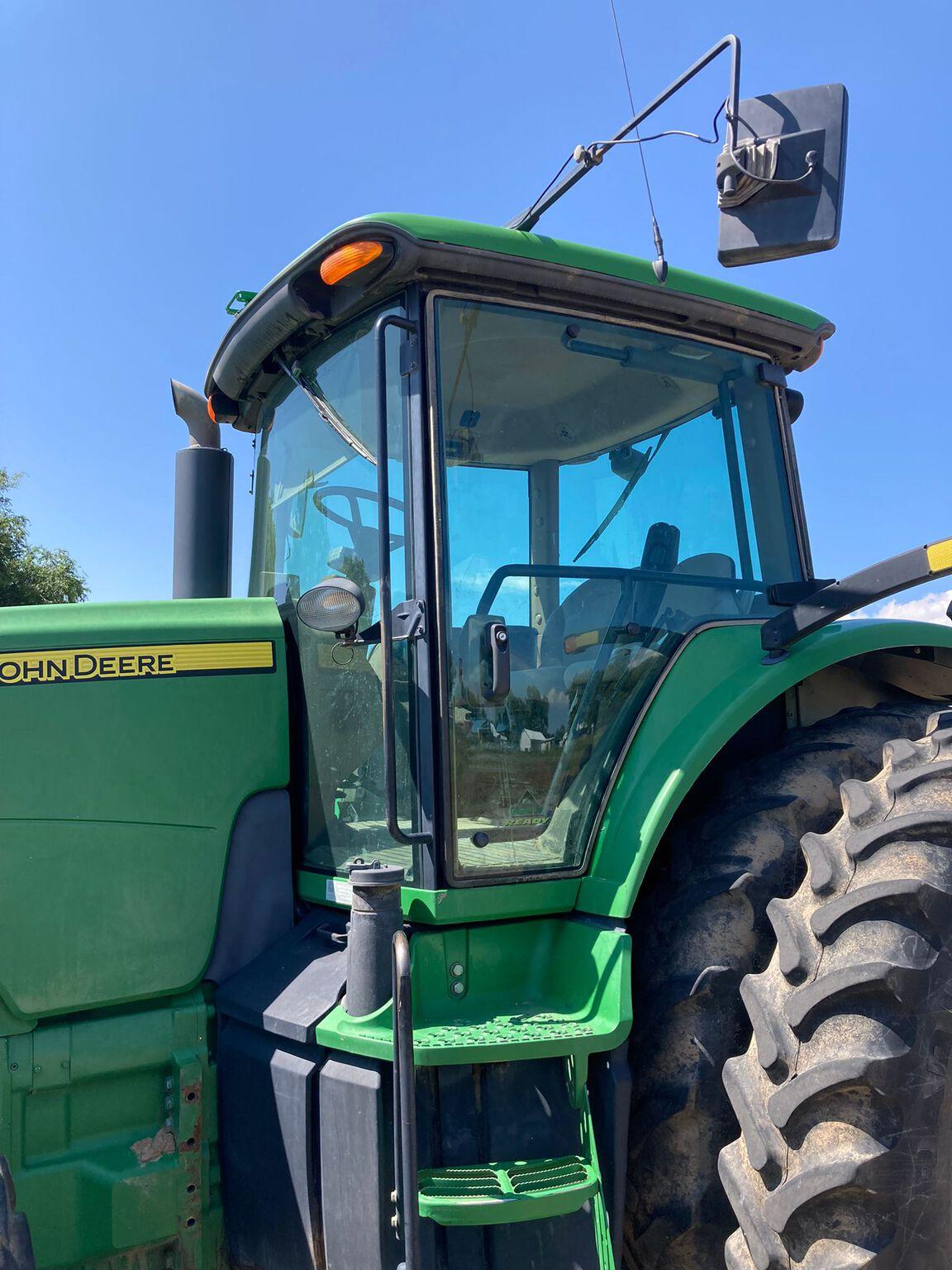 2009 John Deere 8530 Image