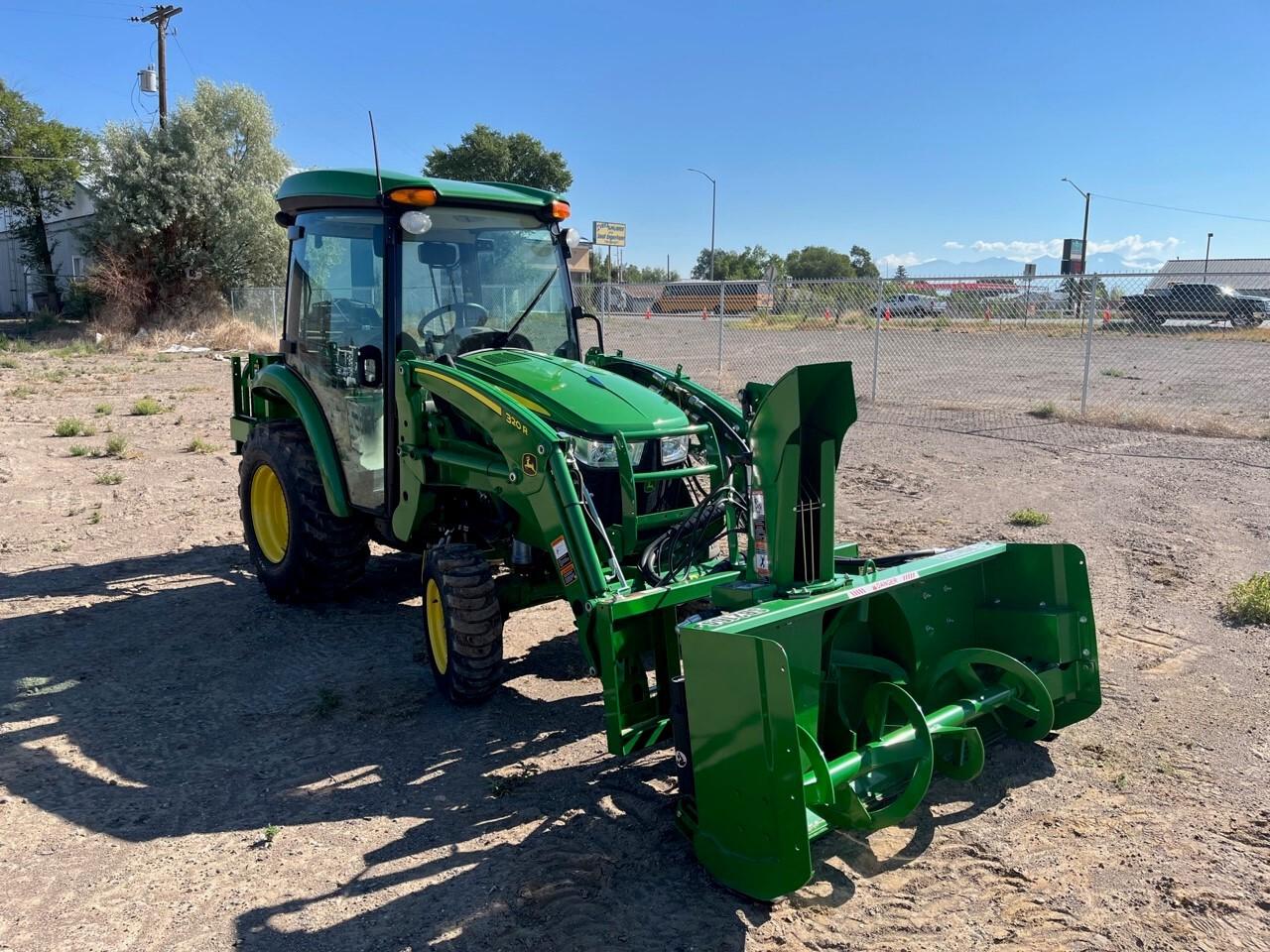 2022 John Deere 3046R Image