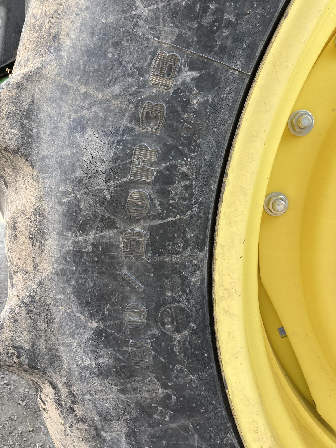 2010 John Deere 8225R Image