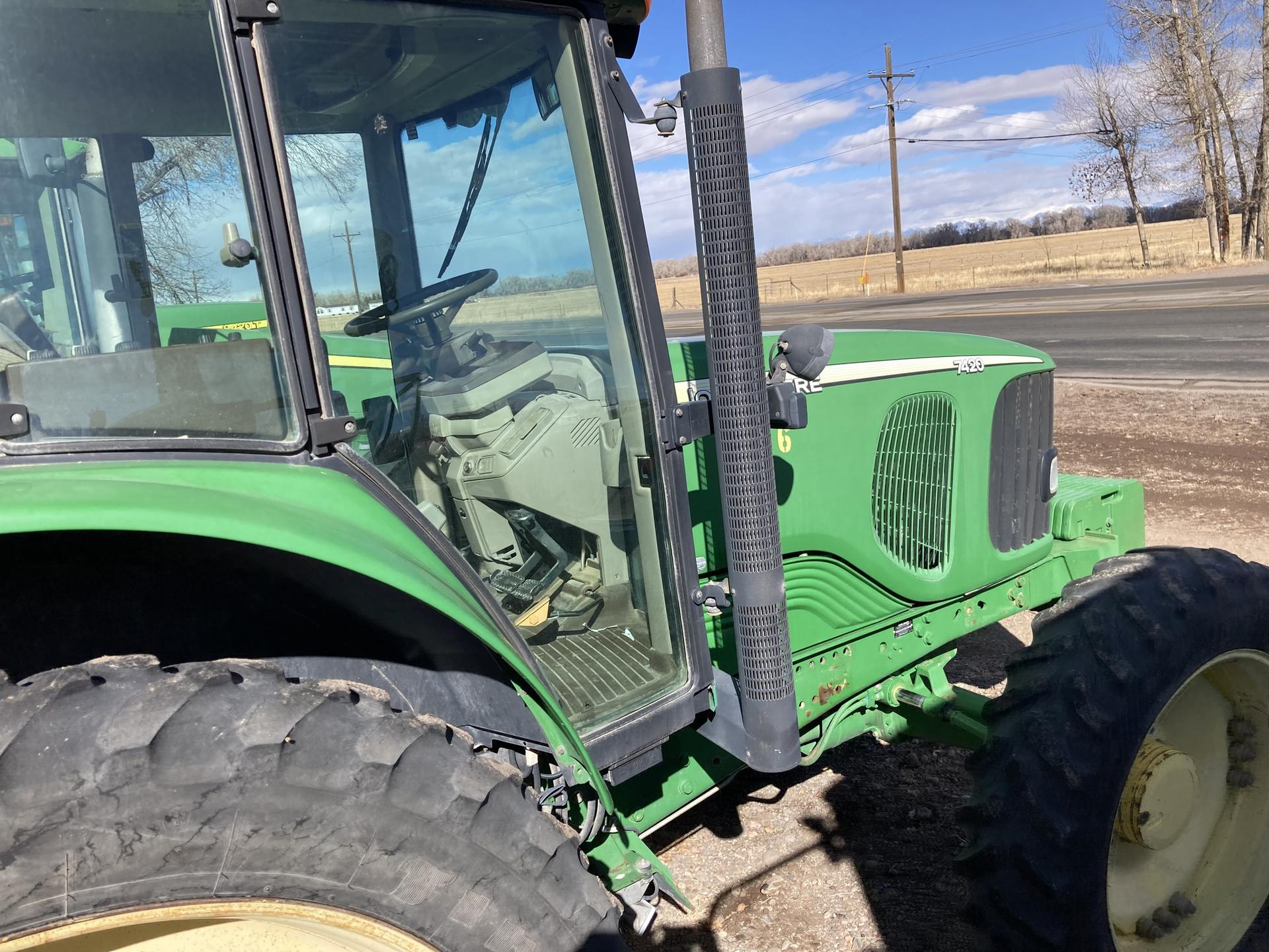 2006 John Deere 7420 Image