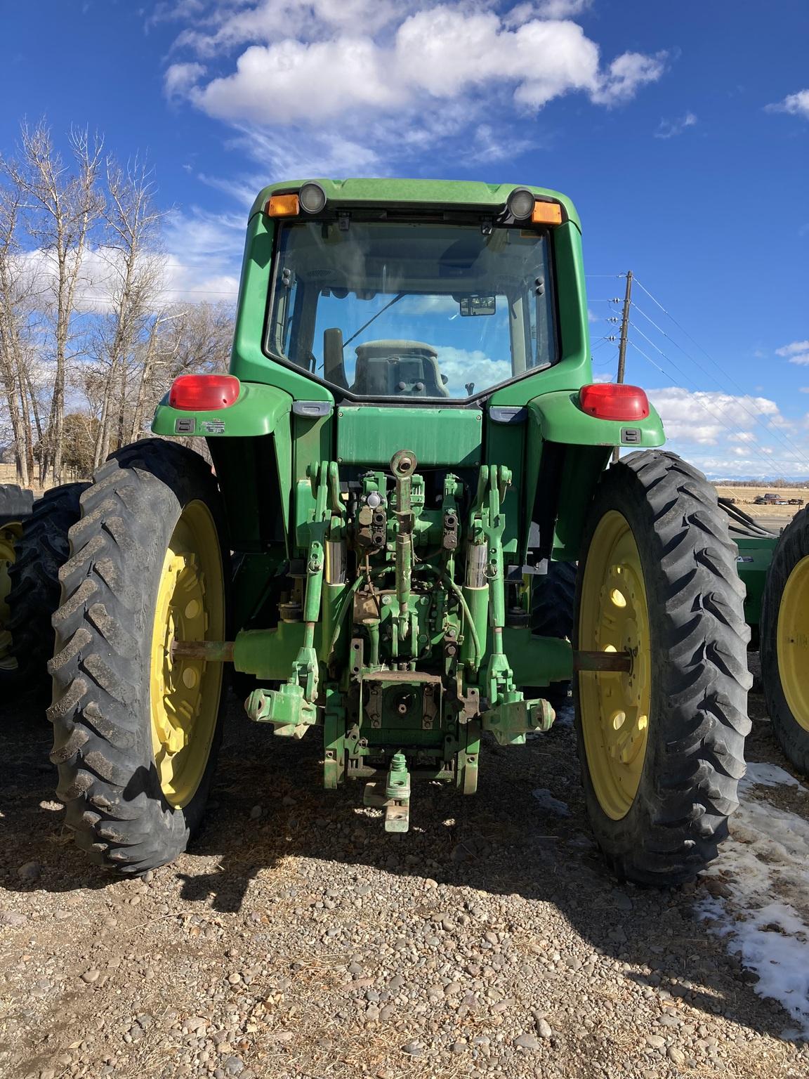 2006 John Deere 7420 Image
