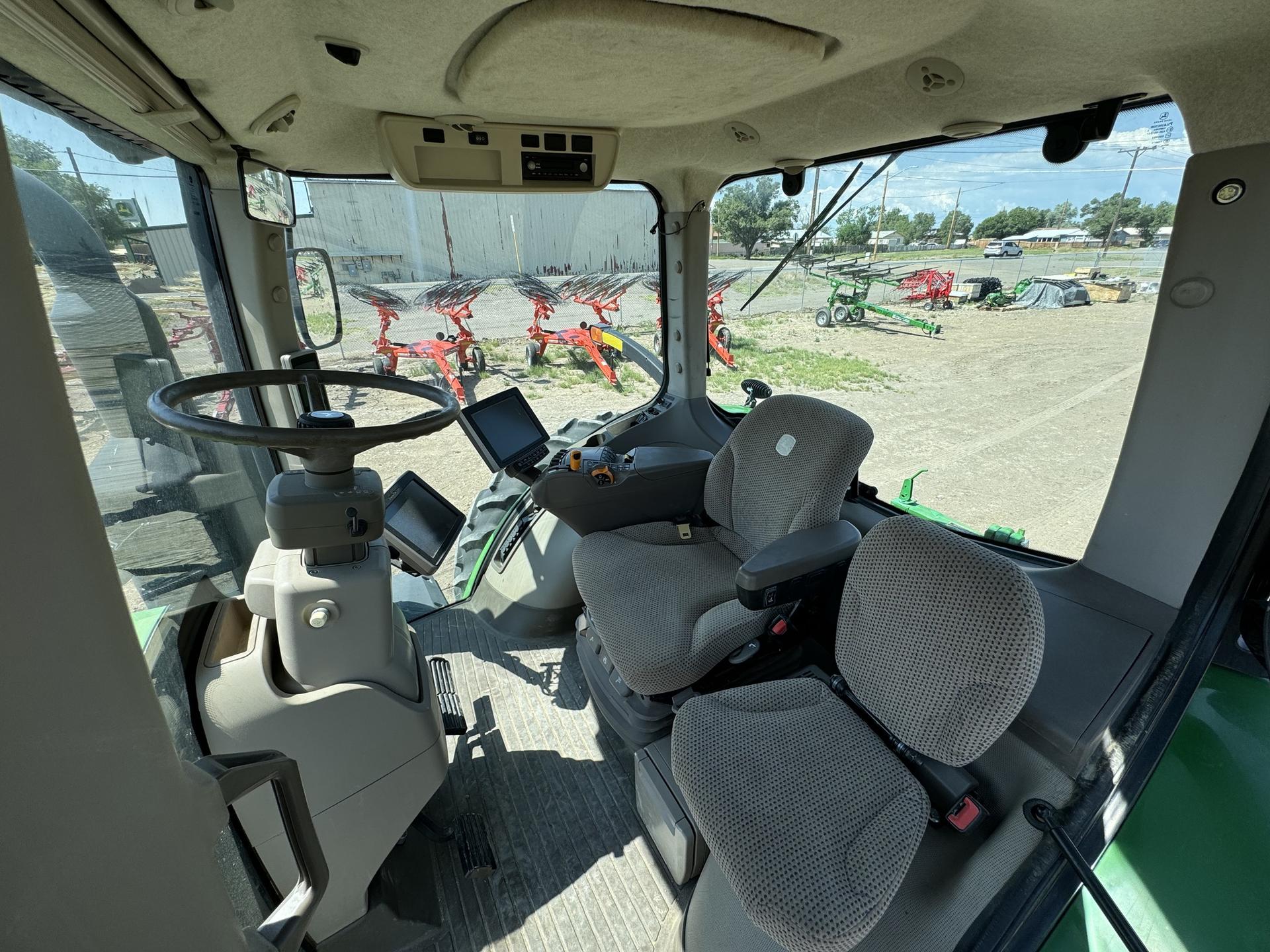 2016 John Deere 8245R Image