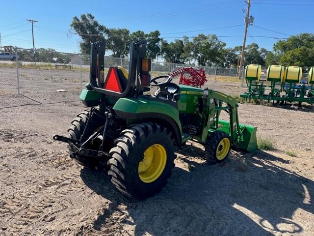 2021 John Deere 2032R Image