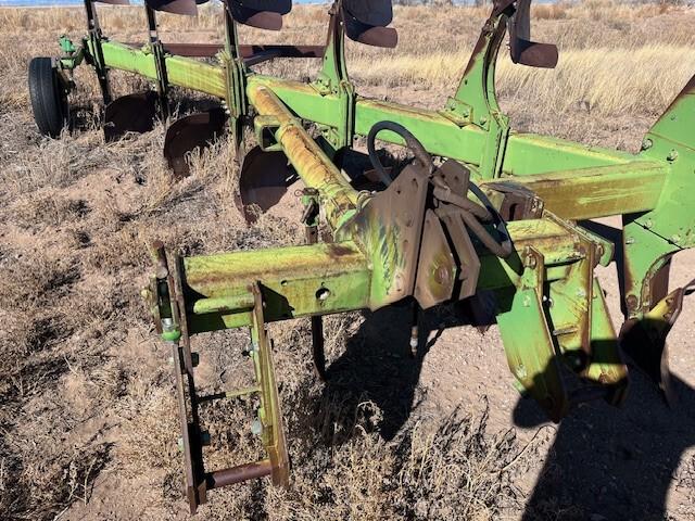 1994 John Deere 4000 Image