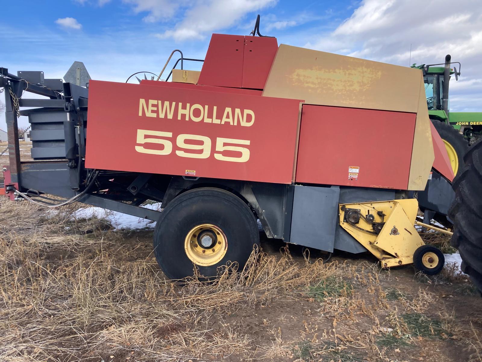 1999 New Holland 595 Image