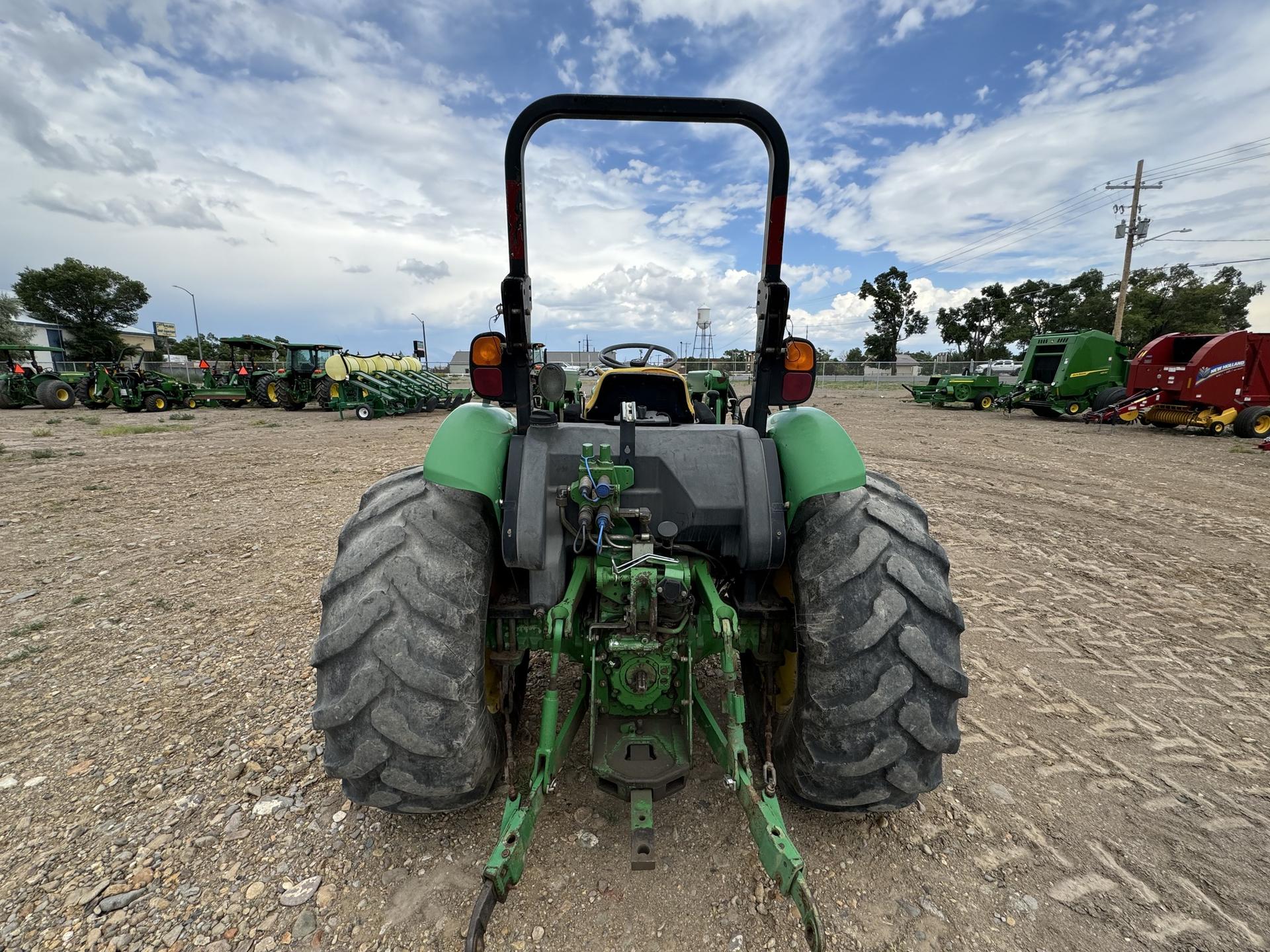 2012 John Deere 5093E Image