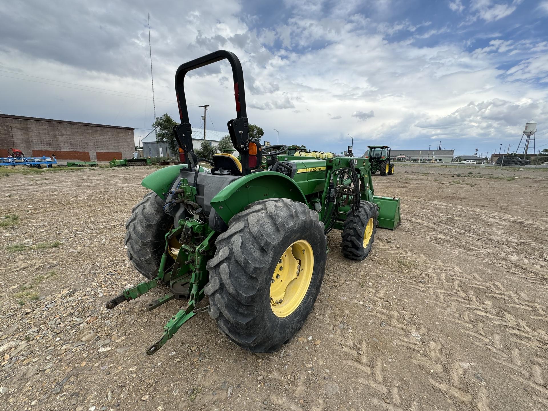 2012 John Deere 5093E Image