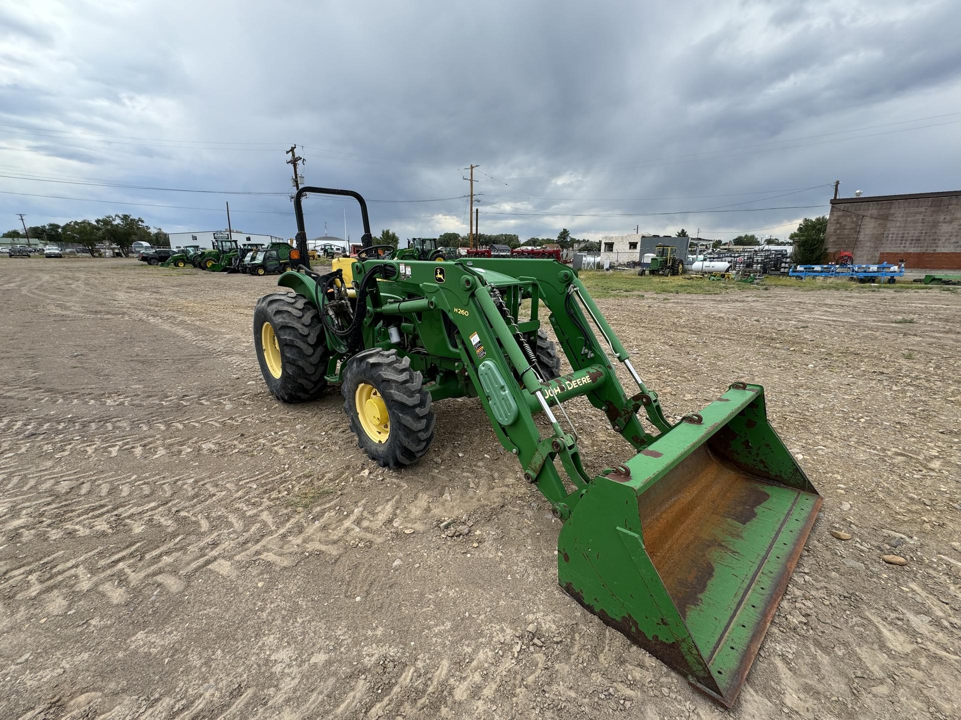 2012 John Deere 5093E Image