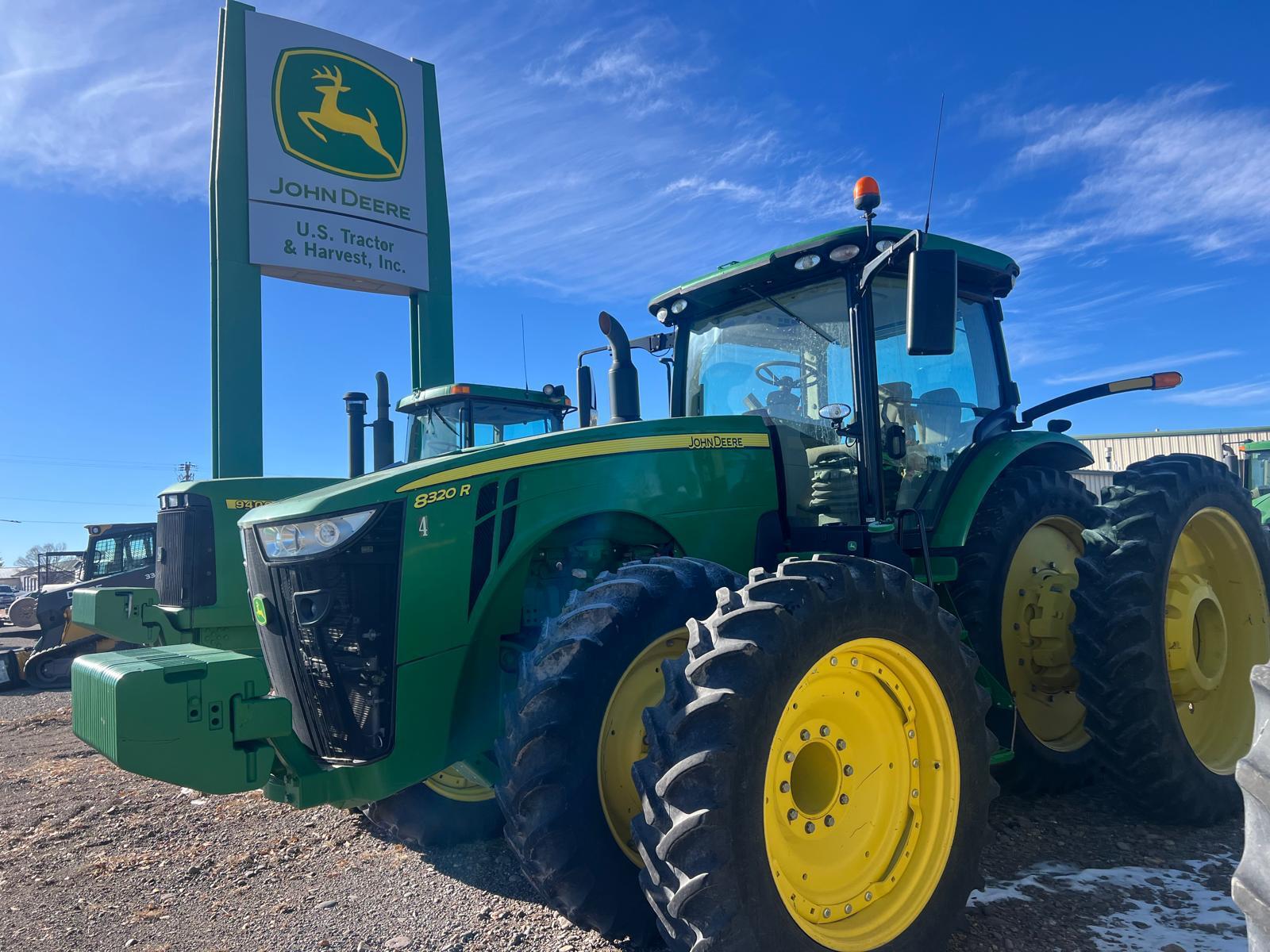 2019 John Deere 8320R Image
