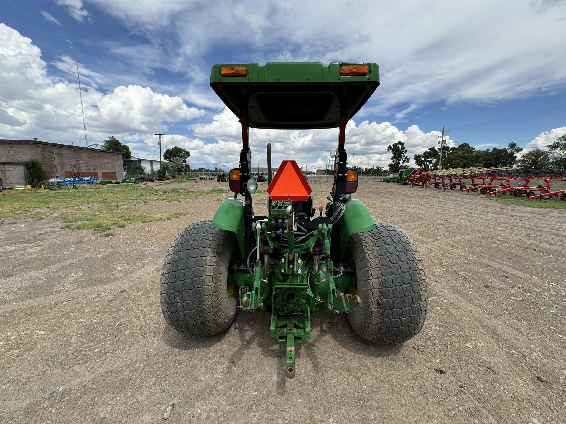 2012 John Deere 5075M Image