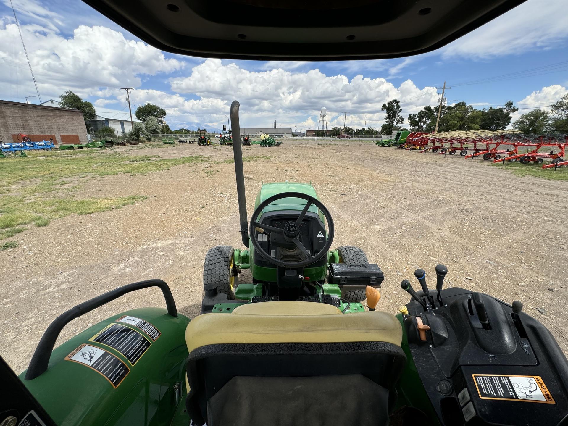 2012 John Deere 5075M Image