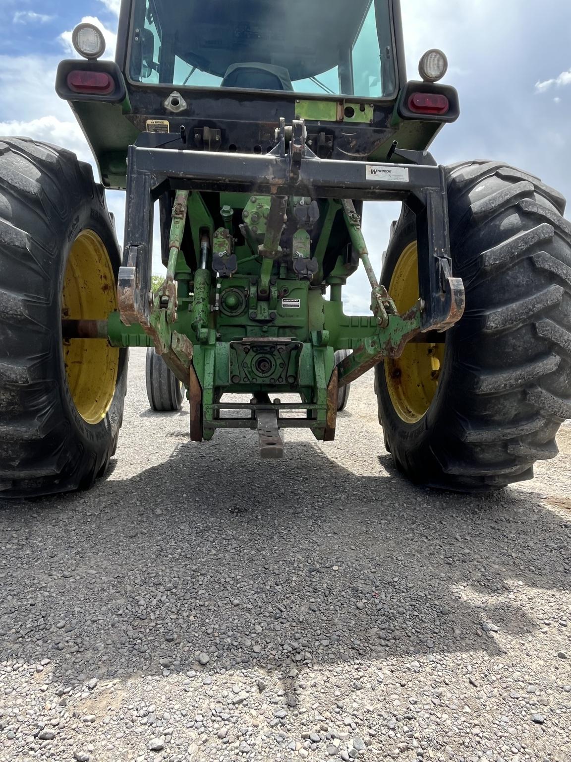 1982 John Deere 4640 Image