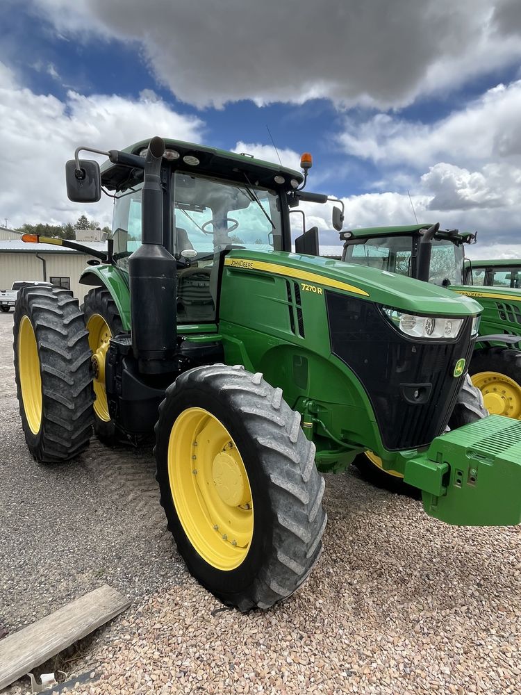 2017 John Deere 7270R Image