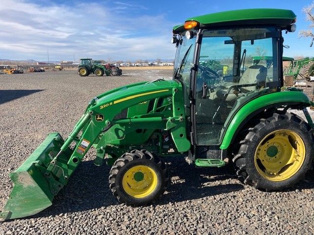 2019 John Deere 3046R Image