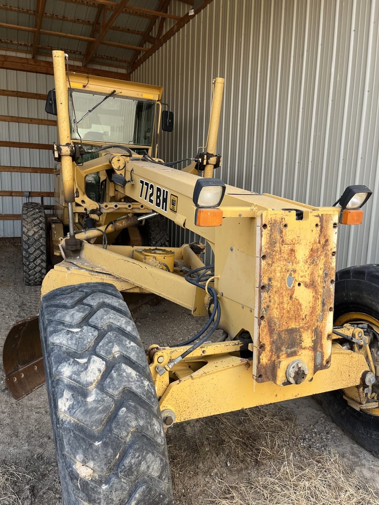 1995 John Deere 772BH Image
